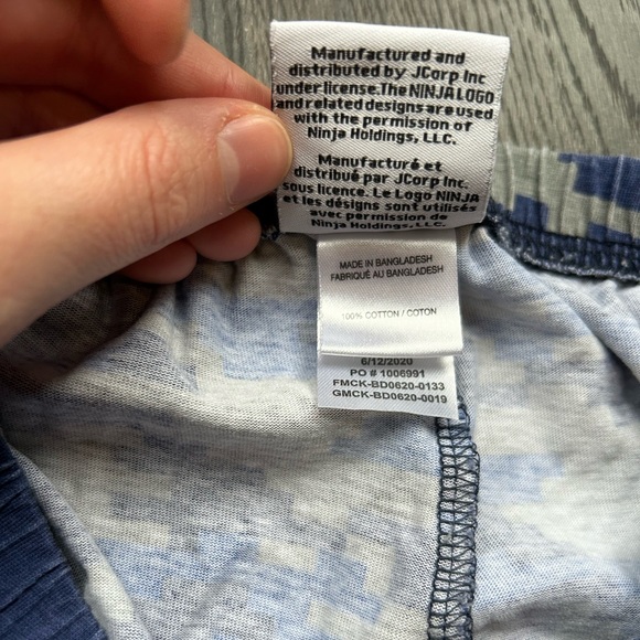 2/$20❤️- PANTS | Kids youth PJ pants and shorts size medium - Picture 4 of 7